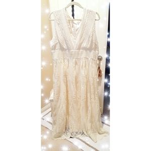*Sold*Cream White Sleevless Dress